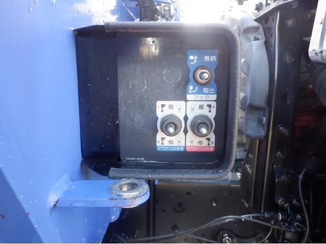 Hino RANGER 2011-08 8332013-17
