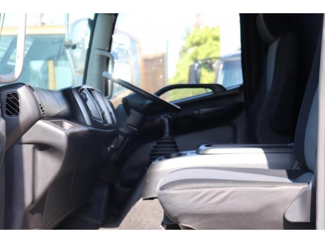 Hino RANGER 2011-03 8332025-16