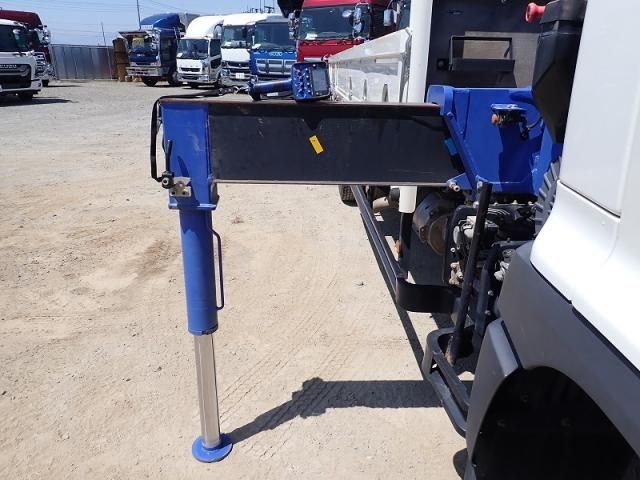 Hino RANGER 2023-06 8331992-10