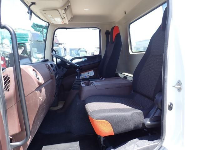 Hino RANGER 2023-06 8331992-15