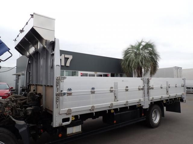 Hino RANGER 2018-09 8332007-9