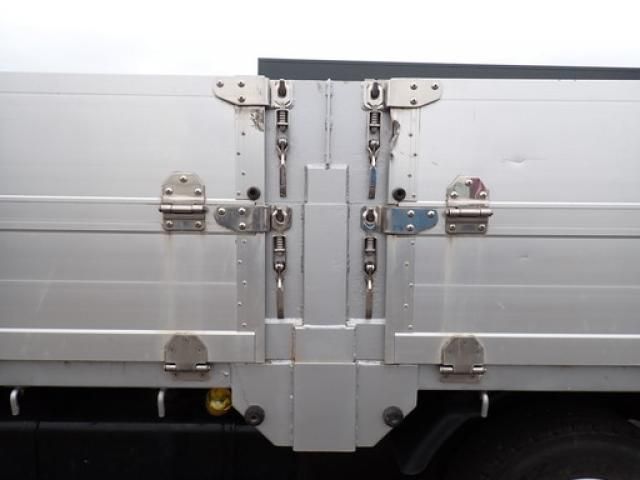 Hino RANGER 2018-09 8332007-15