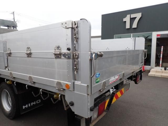 Hino RANGER 2018-09 8332007-17