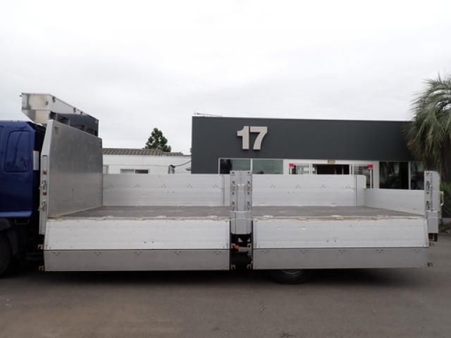 Hino RANGER 2018-09 8332007-21