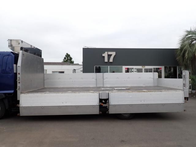 Hino RANGER 2018-09 8332007-23