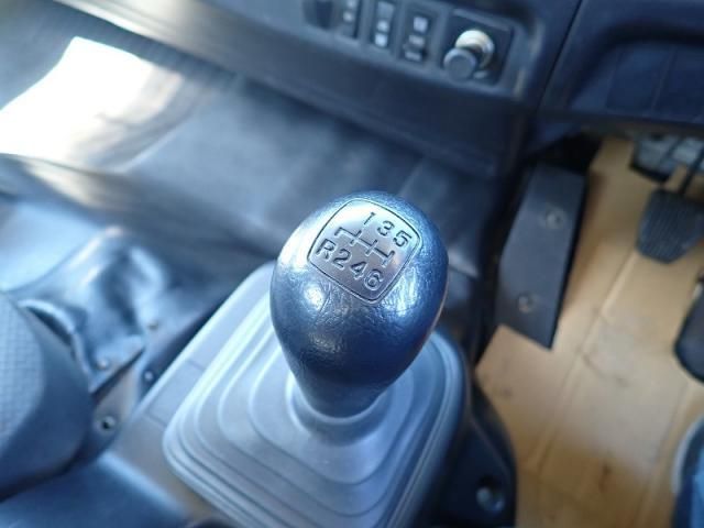 Hino RANGER 2017-03 8332020-13