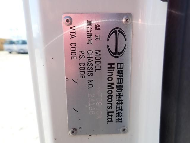 Hino RANGER 2017-03 8332020-27
