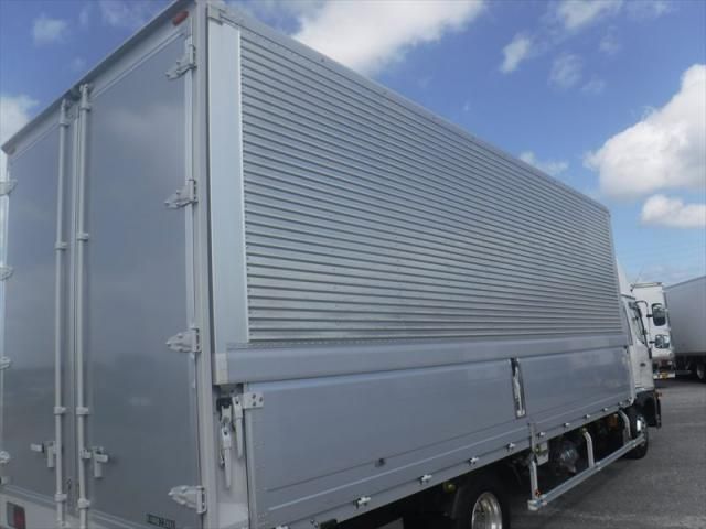 Hino RANGER 2018-03 8331995-11