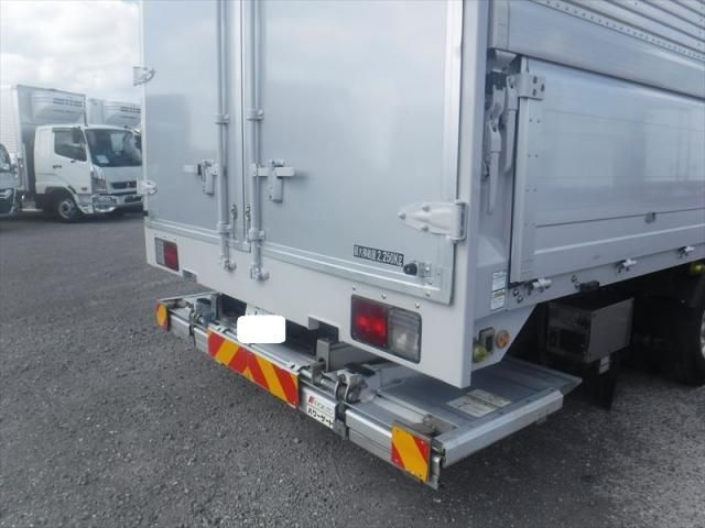 Hino RANGER 2018-03 8331995-13