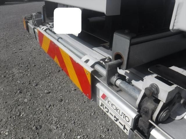 Hino RANGER 2018-03 8331995-15
