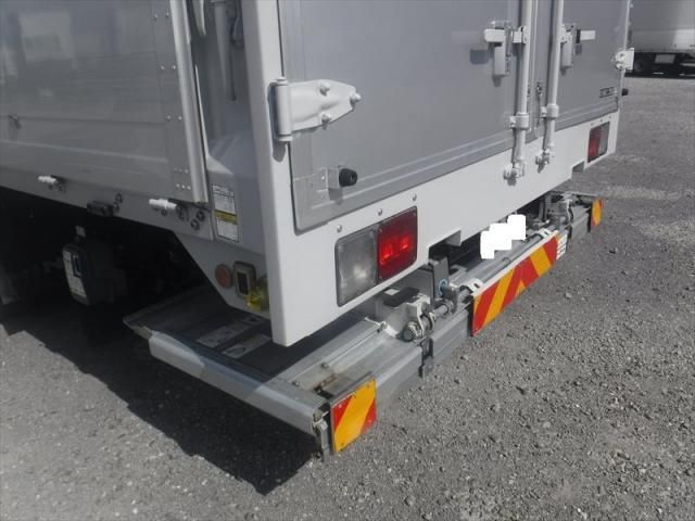 Hino RANGER 2018-03 8331995-19
