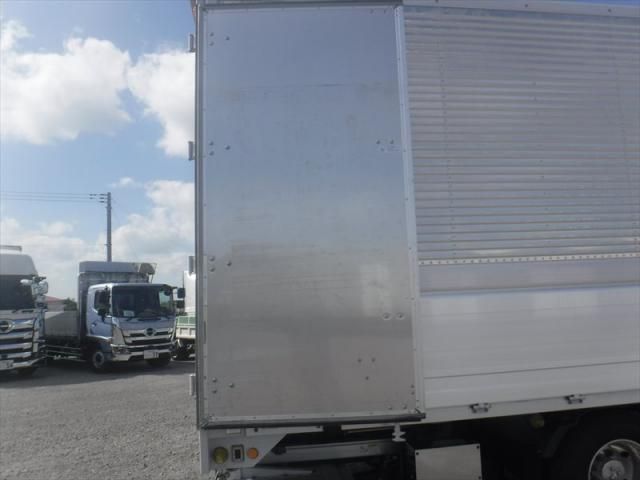 Hino RANGER 2018-03 8331995-25