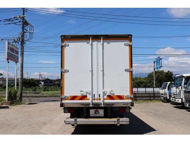Hino RANGER 2018-10 8332009-4