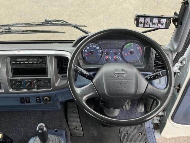 Hino RANGER 2005-06 8332021-18
