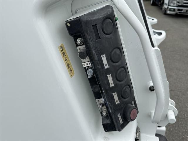 Hino RANGER 2015-07 8331999-7