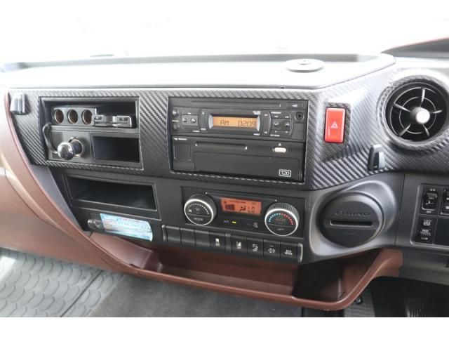 Hino RANGER 2019-06 8331993-17