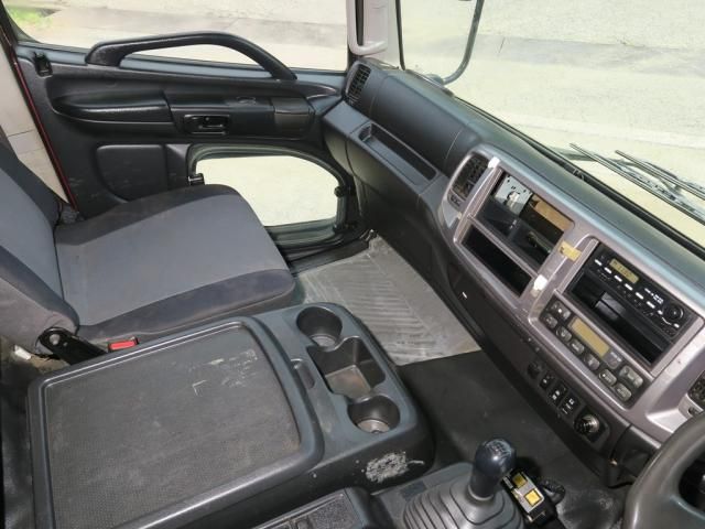 Hino RANGER 2014-08 8332000-28