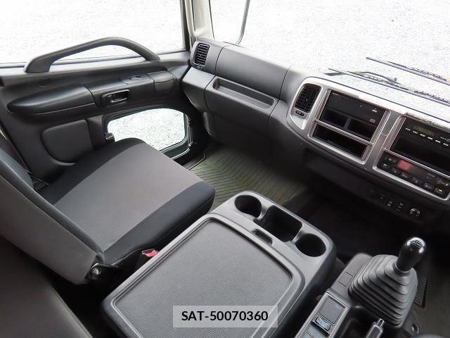 Hino RANGER 2014-02 8355462-15