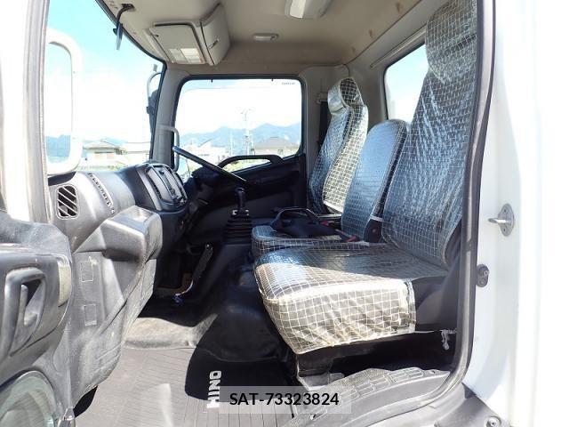 Hino RANGER 2015-09 8355463-12