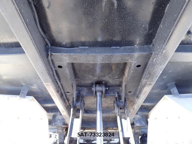 Hino RANGER 2015-09 8355463-18