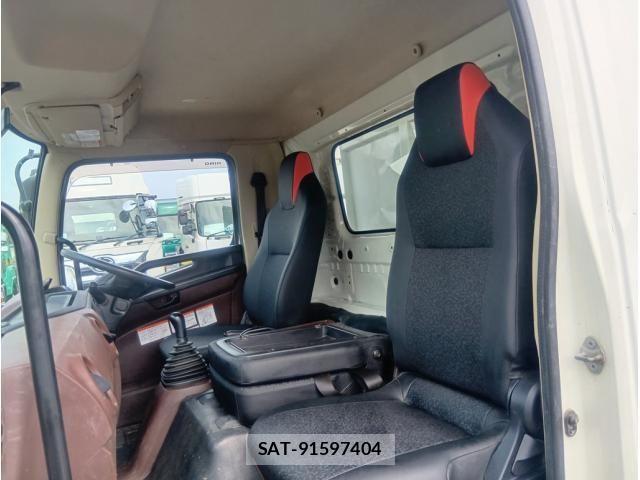Hino RANGER 2019-01 8368303-23