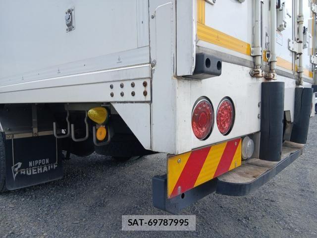 Hino RANGER 2016-01 8368305-29