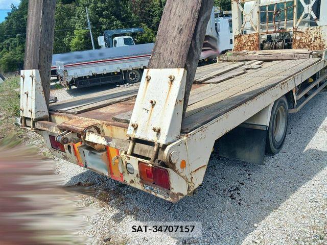 Hino RANGER 2006-09 8372104-1