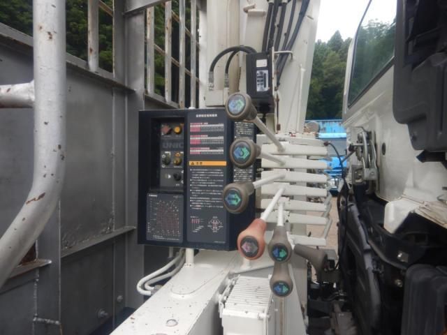 Hino RANGER 2007-02 8371333-28