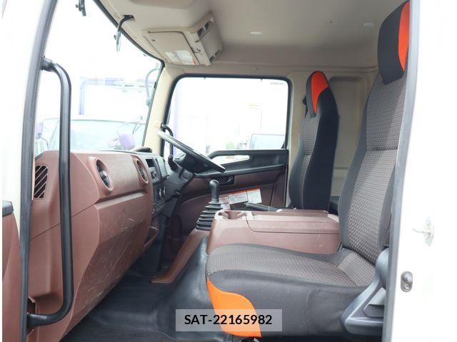 Hino RANGER 2018-03 8414648-26