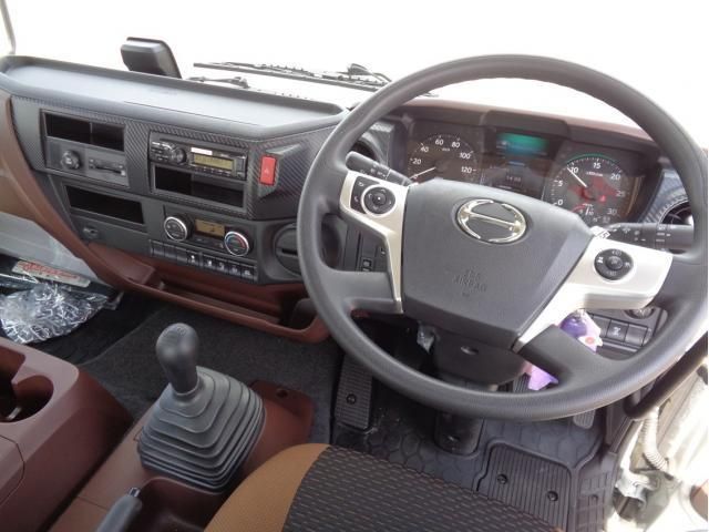 Hino RANGER 2025-10 8431822-20
