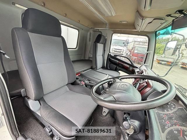 Hino RANGER 2015-04 8458275-12