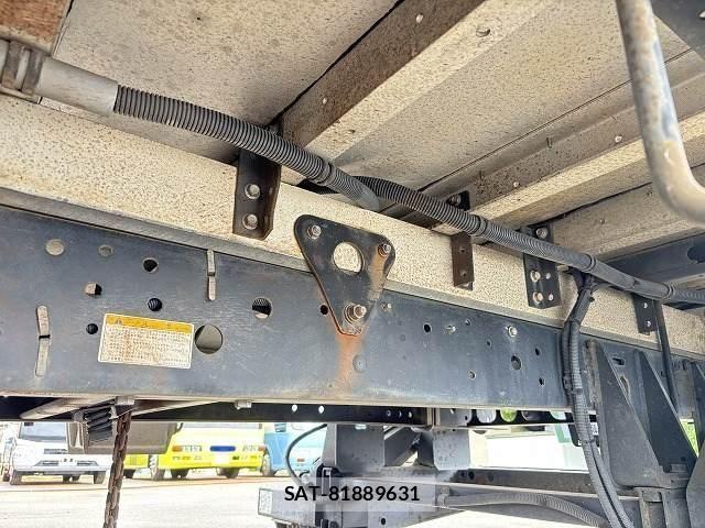 Hino RANGER 2015-04 8458275-21