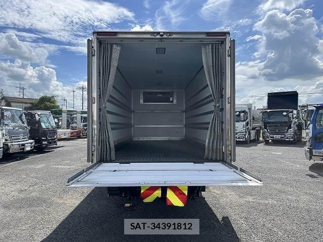 Hino RANGER 2019-08 8486007-6