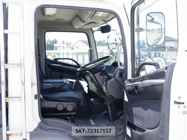 Hino RANGER 2013-05 8486003-27