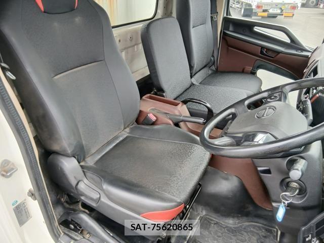 Hino RANGER 2018-11 8485997-21