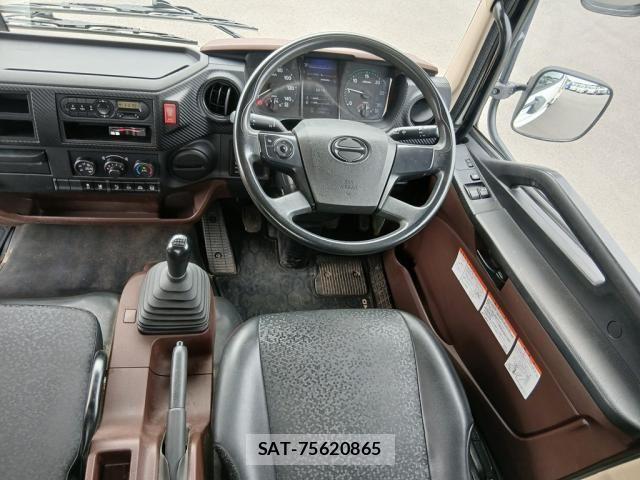 Hino RANGER 2018-11 8485997-23