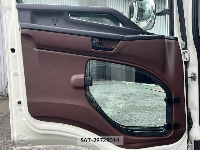 Hino RANGER 2018-11 8526896-20