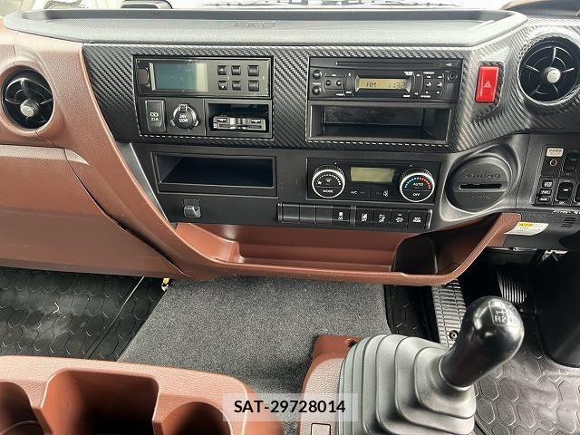 Hino RANGER 2018-11 8526896-25