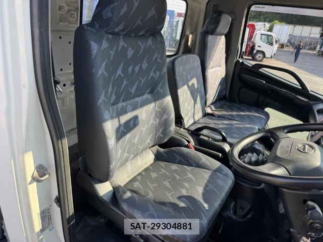 Hino RANGER 2017-01 8526914-26