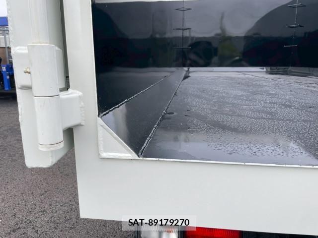 Hino RANGER 2023-05 8526887-15