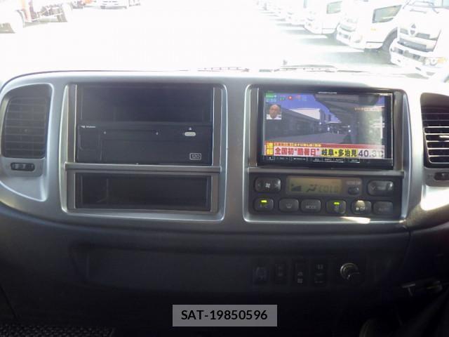 Hino RANGER 2015-08 8528557-15