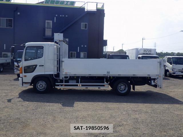 Hino RANGER 2015-08 8528557-3