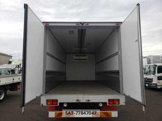 Hino RANGER 2017-01 8526889-9