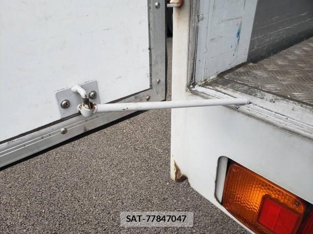 Hino RANGER 2017-01 8526889-13