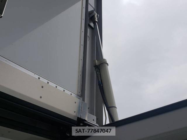 Hino RANGER 2017-01 8526889-23