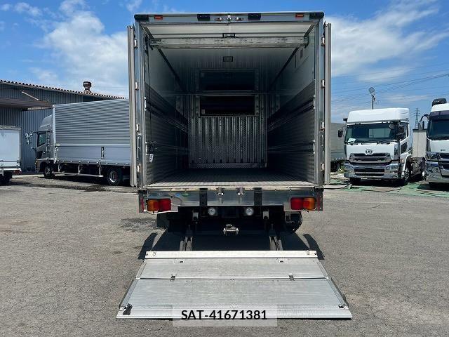 Hino RANGER 2017-11 8526916-9