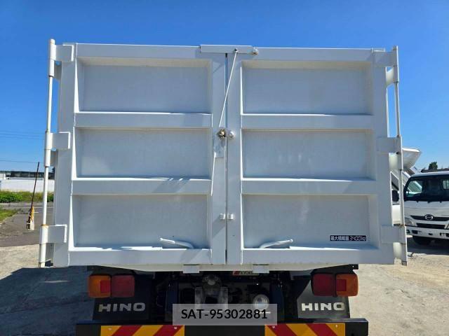 Hino RANGER 2013-09 8526927-12