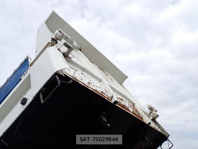 Hino RANGER 2015-12 8526929-16