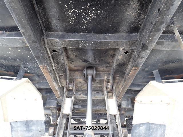 Hino RANGER 2015-12 8526929-18