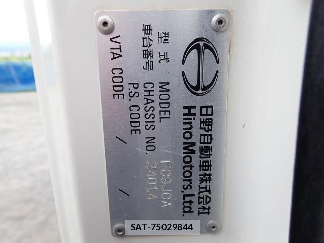 Hino RANGER 2015-12 8526929-27